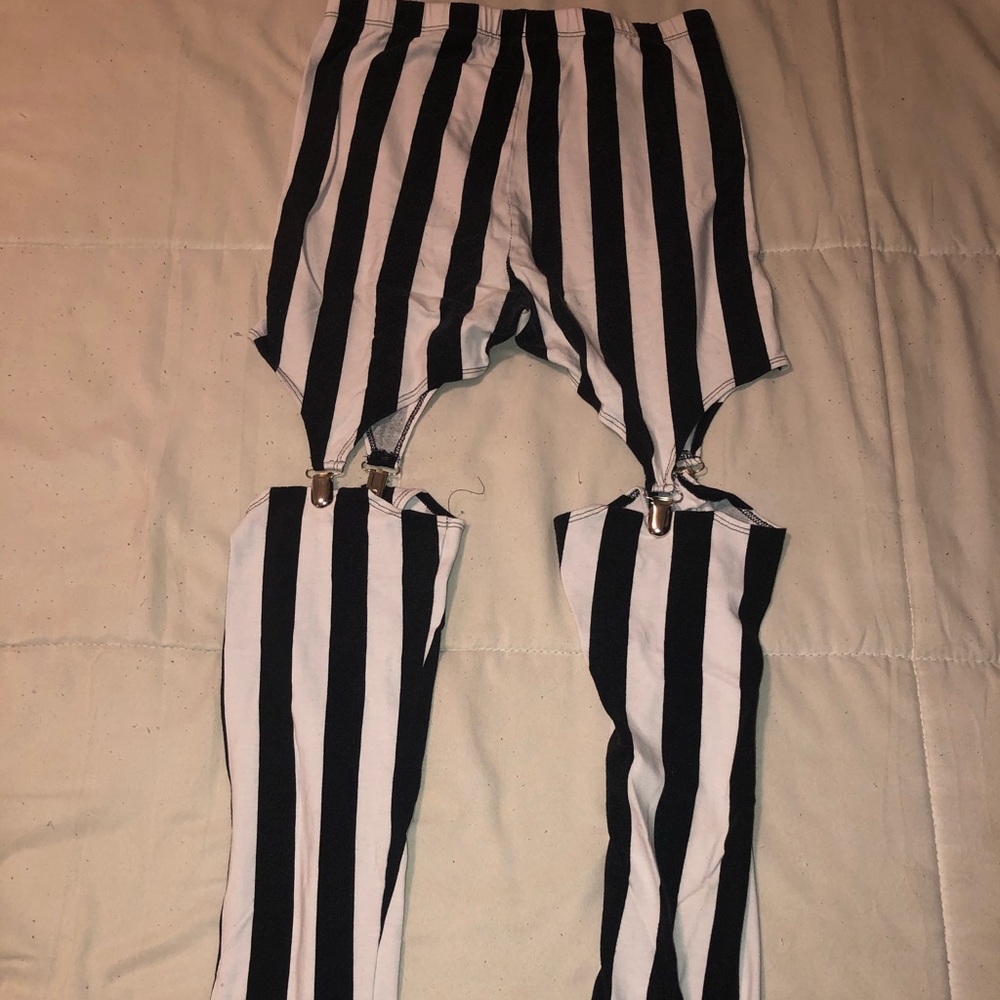 Black and White Striped Garter Leggings